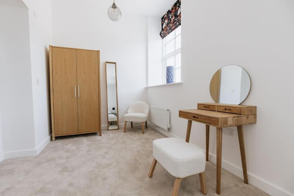 Bobbin Row - Grade 2 Listed Property With A Beautiful Design With Access To Leeds Лідс Екстер'єр фото
